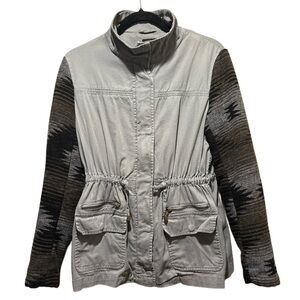 Quinn Gray Utility Jacket with Southwest Patterned Sleeves Size M‎